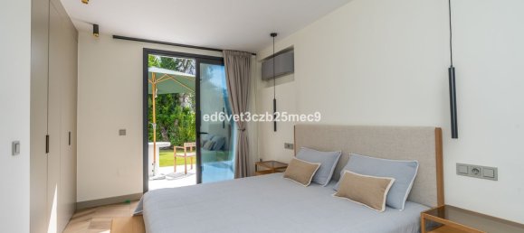 5 bedrooms Villa in Marbella, Spain No. 146394 31