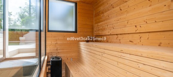 5 bedrooms Villa in Marbella, Spain No. 146394 22