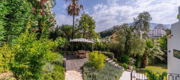 5 bedrooms Villa in Marbella, Spain No. 146394 36
