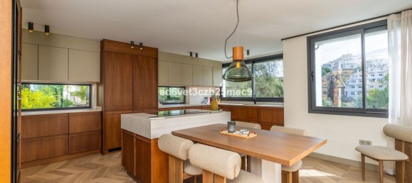 5 bedrooms Villa in Marbella, Spain No. 146394 10