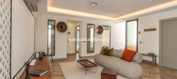 5 bedrooms Villa in Marbella, Spain No. 146394 19