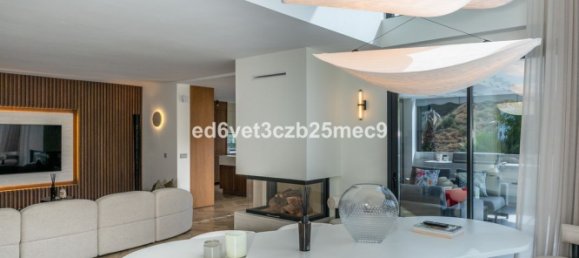 5 bedrooms Villa in Marbella, Spain No. 146394 12