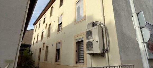 Здание с 10 спальнями в Монтиньи-ле-Мец, Франция № 231689 2