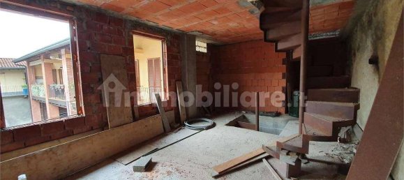 Дом с 4 комнатами в Аппьяно Джентиле, Италия № 167518 5