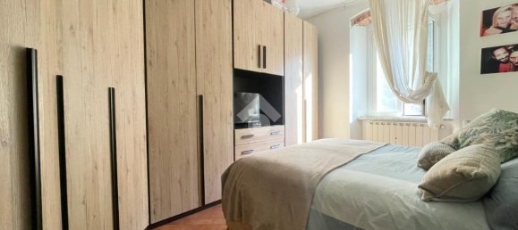 Дом с 5 комнатами в Масса, Италия № 7608 11