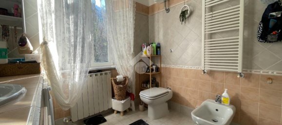 Дом с 5 комнатами в Масса, Италия № 7608 14