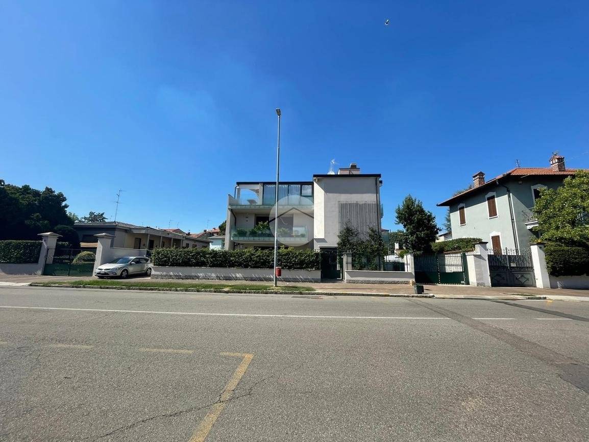 Garage in Magenta, Italy 19m², Nr. 319991