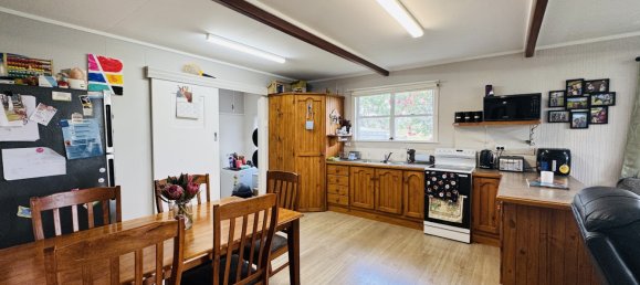 3 bedrooms House in Windera, Australia No. 881 14