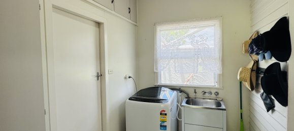 3 bedrooms House in Windera, Australia No. 881 19