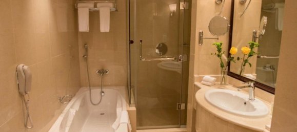 بناية في دبي, UAE 9290متر مربع رقم 8945 6