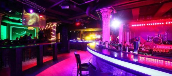 بناية في دبي, UAE 9290متر مربع رقم 8945 3