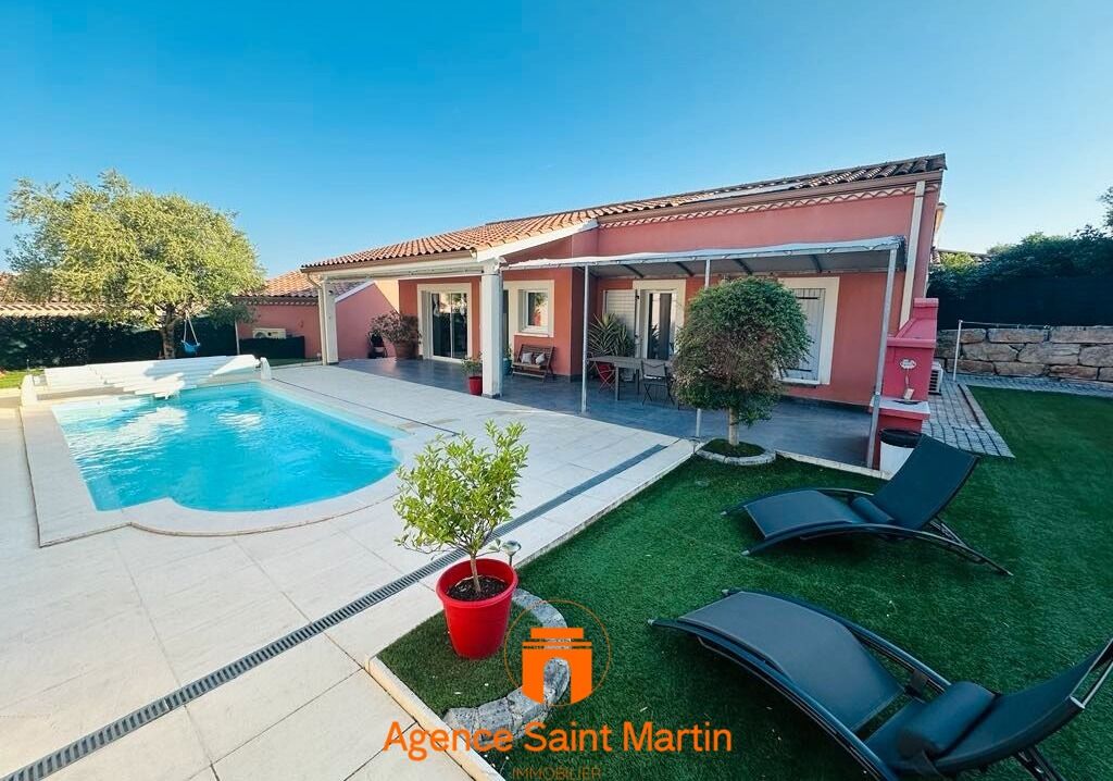 3 Schlafzimmer Villa in Montelimar, France, Nr. 327199