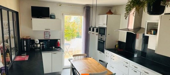 3 Schlafzimmer Villa in Montelimar, France, Nr. 327199 3