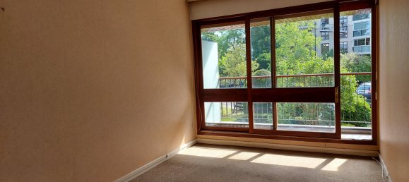 Studio in Yvelines, France No. 184979 3