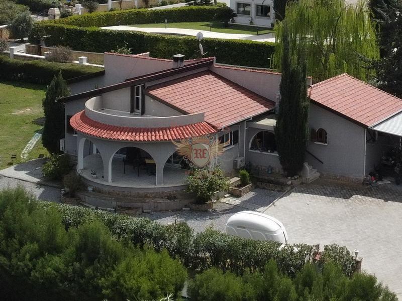 4 غرف نوم فيلا في Girne, Northern Cyprus رقم 11856