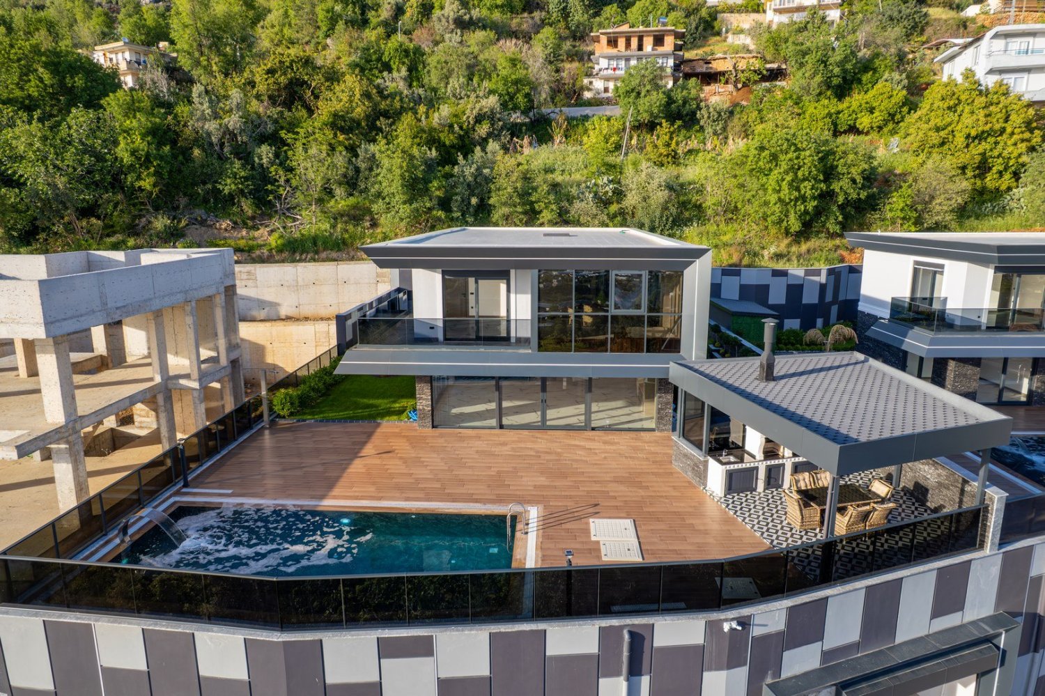 Villa 4+1 in Kestel, Turkey, Nr. 46843