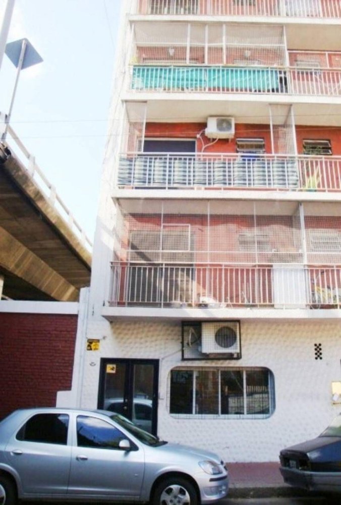 Büro in Buenos Aires, Argentina 77m², Nr. 106846