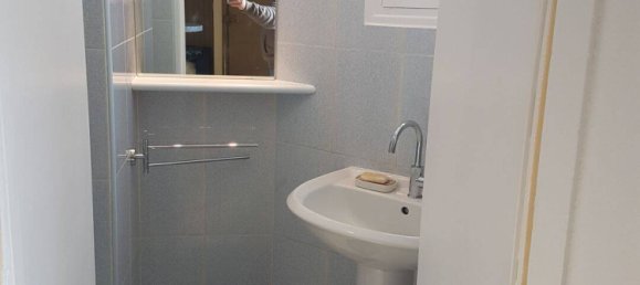 Studio in Paris, France, Nr. 334215 4