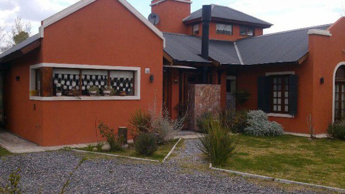 3 Schlafzimmer Haus in Presidente Peron, Argentina, Nr. 78838