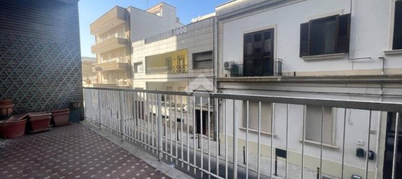 Apartamento de 3 dormitorios en Lecce, Italy No. 282930 14
