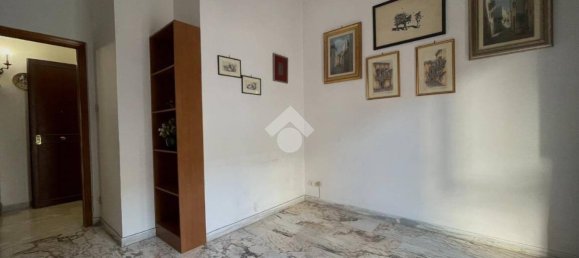 Apartamento de 3 dormitorios en Lecce, Italy No. 282930 2