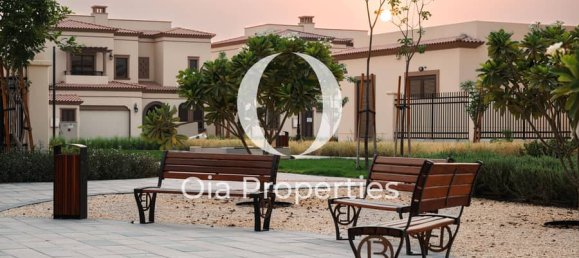 5 bedrooms Villa in Abu Dhabi, UAE No. 104530 12