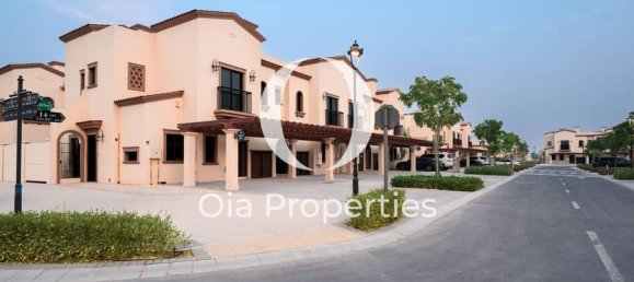 5 bedrooms Villa in Abu Dhabi, UAE No. 104530 16