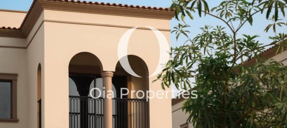 5 bedrooms Villa in Abu Dhabi, UAE No. 104530 8