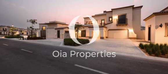 5 bedrooms Villa in Abu Dhabi, UAE No. 104530 18