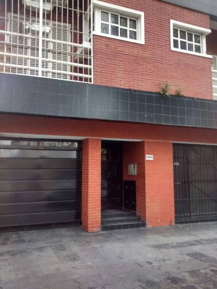 2 bedrooms Apartment in Lanus, Argentina No. 58955