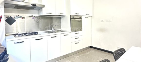 2 bedrooms Apartment in Genoa, Italy No. 146134 3