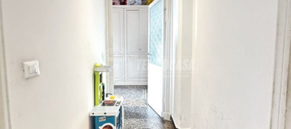 2 bedrooms Apartment in Genoa, Italy No. 146134 9