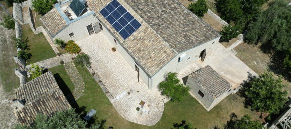 Villa de 4 dormitorios en Modica, Italy No. 390812 11