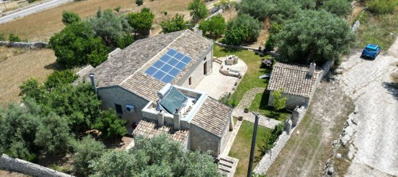 Villa de 4 dormitorios en Modica, Italy No. 390812 2