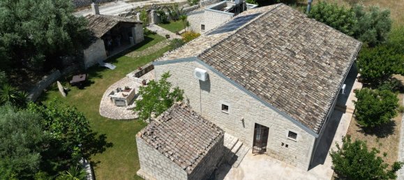 Villa de 4 dormitorios en Modica, Italy No. 390812 8