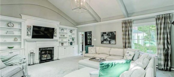 5 Schlafzimmer Haus in Oakville, Canada, Nr. 1041 2