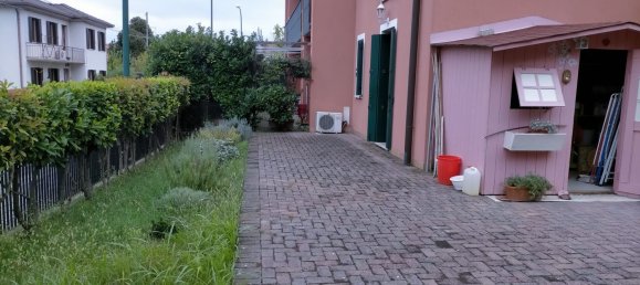 2 rooms Apartment in Mira, Italy No. 104093 9