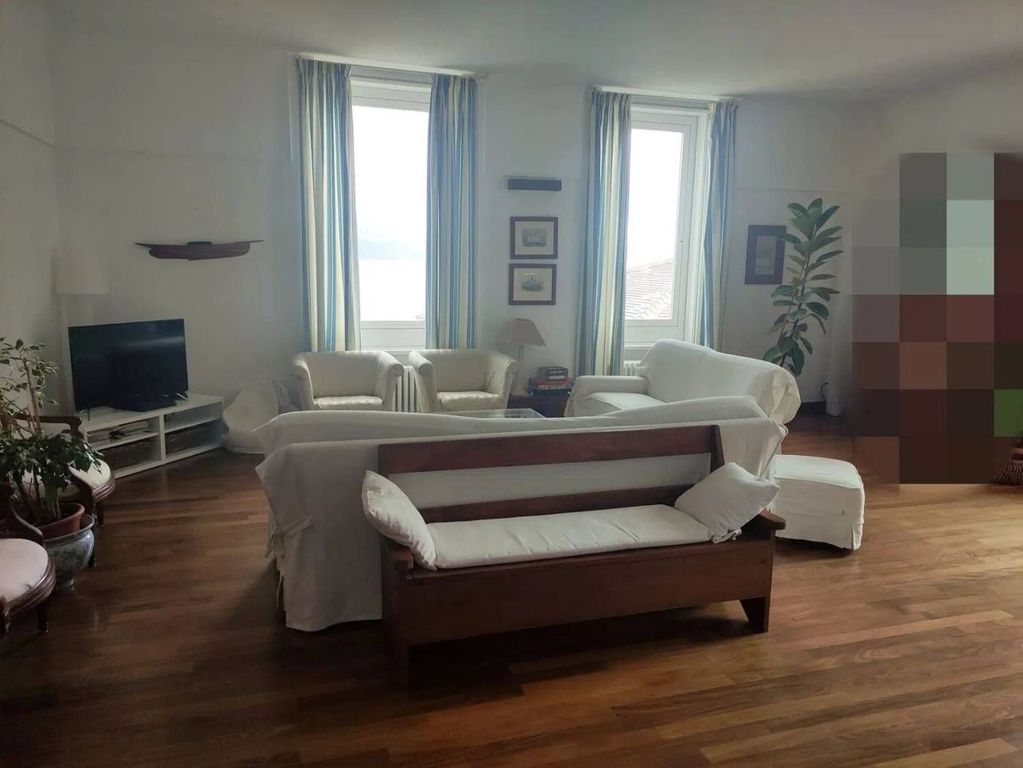 5 bedrooms Apartment in Arenzano, Italy No. 29894