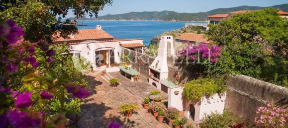 5 Schlafzimmer Villa in Marciana Marina, Italy, Nr. 121123 12