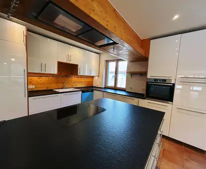 Propiedad comercial en Garmisch-Partenkirchen, Germany 945 m² No. 184889