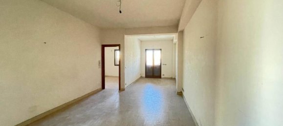 Квартира с 3 комнатами в Сиракузы, Италия № 241799 3