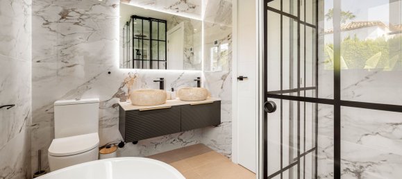 4 bedrooms Villa in Marbella, Spain No. 189408 23