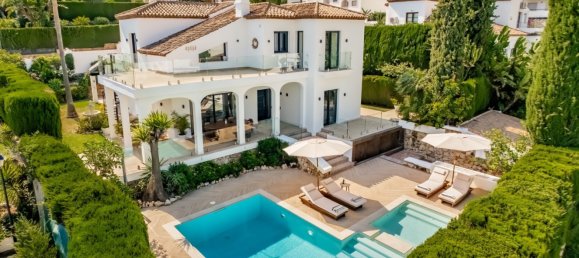 4 bedrooms Villa in Marbella, Spain No. 189408 8