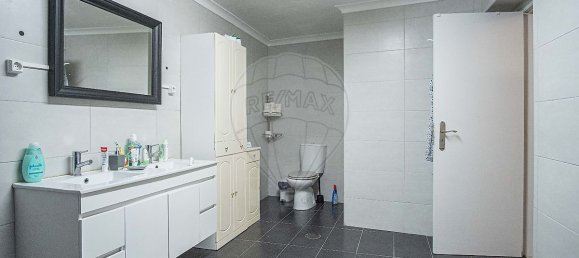 3 bedrooms House in Nazare, Portugal No. 23750 13