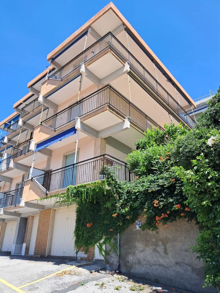 3 rooms Apartment in Celle Ligure, Italy No. 220940