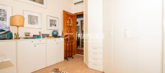 6 chambres Penthouse à Modena, Italy No. 327213 25