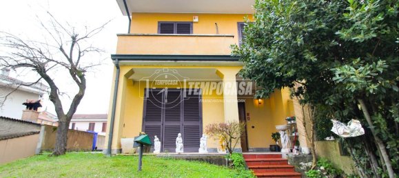 3 rooms House in Mediglia, Italy No. 13723 2