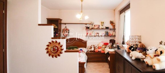 3 rooms House in Mediglia, Italy No. 13723 11
