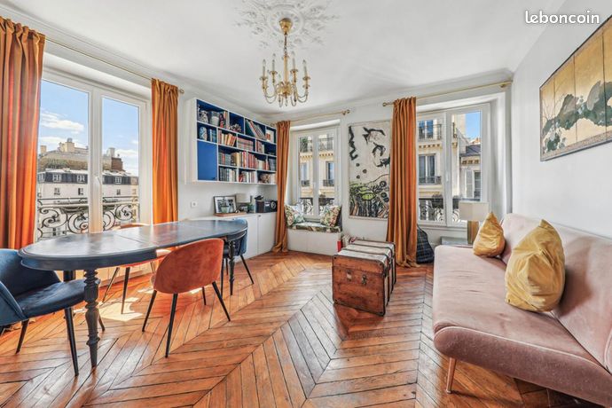 2 bedrooms Apartment in Paris, France No. 313075