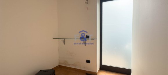 2 bedrooms Commercial property in Sesto Calende, Italy No. 314147 10